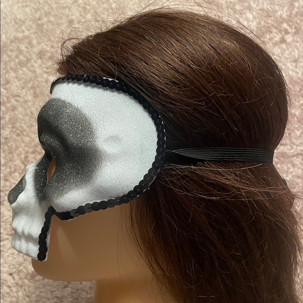 🔥4/$20 Claire’s Skeleton Face Mask - OSFM - Picture 3 of 6